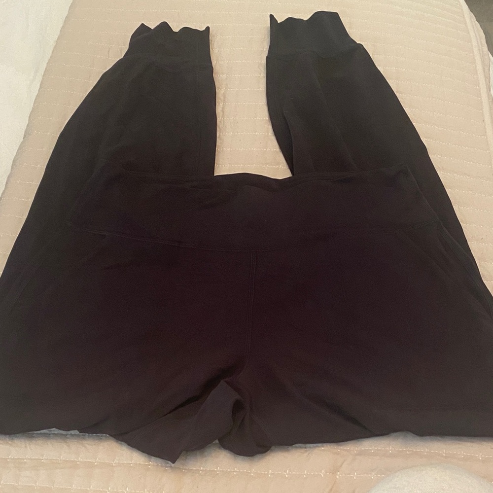 Lululemon Athletica Black joggers leggings